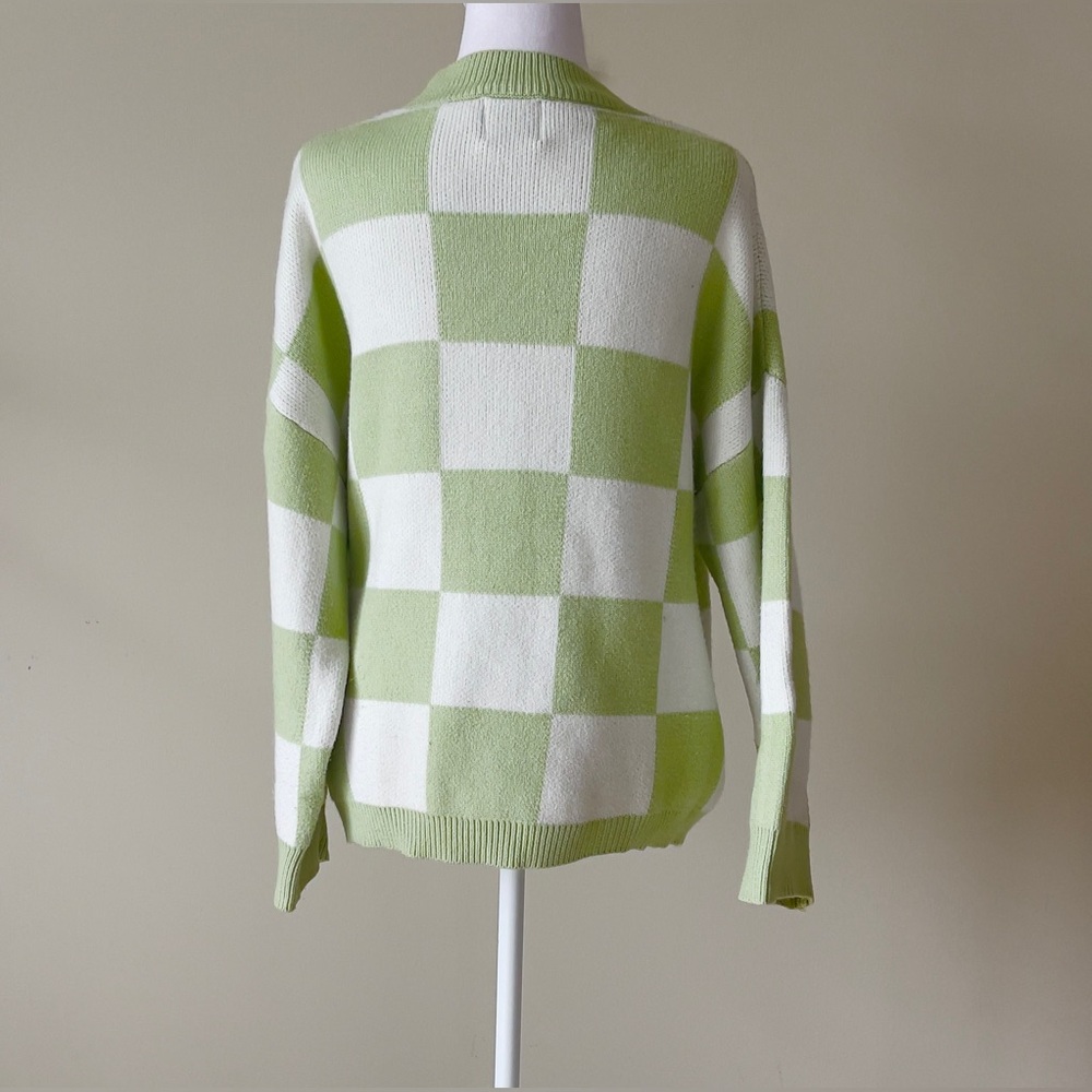 Princess Polly Women’s Green and White Checkered Knit Sweater Cardigan - Picture 4 of 6